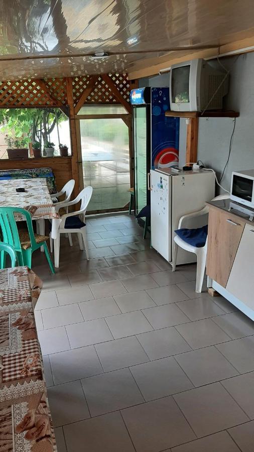 Bcm Family House Hotel Două Mai Екстериор снимка