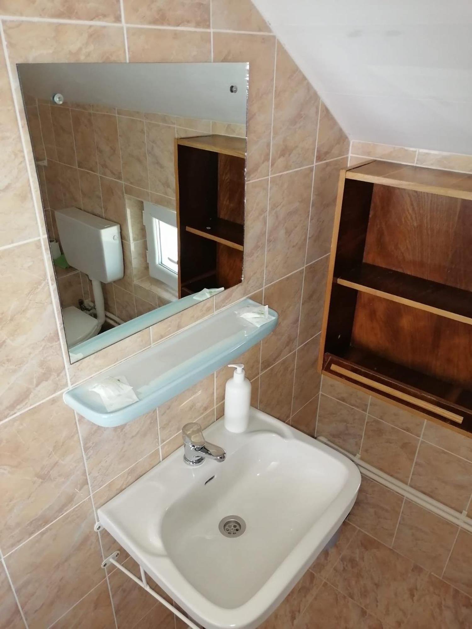 Bcm Family House Hotel Două Mai Екстериор снимка