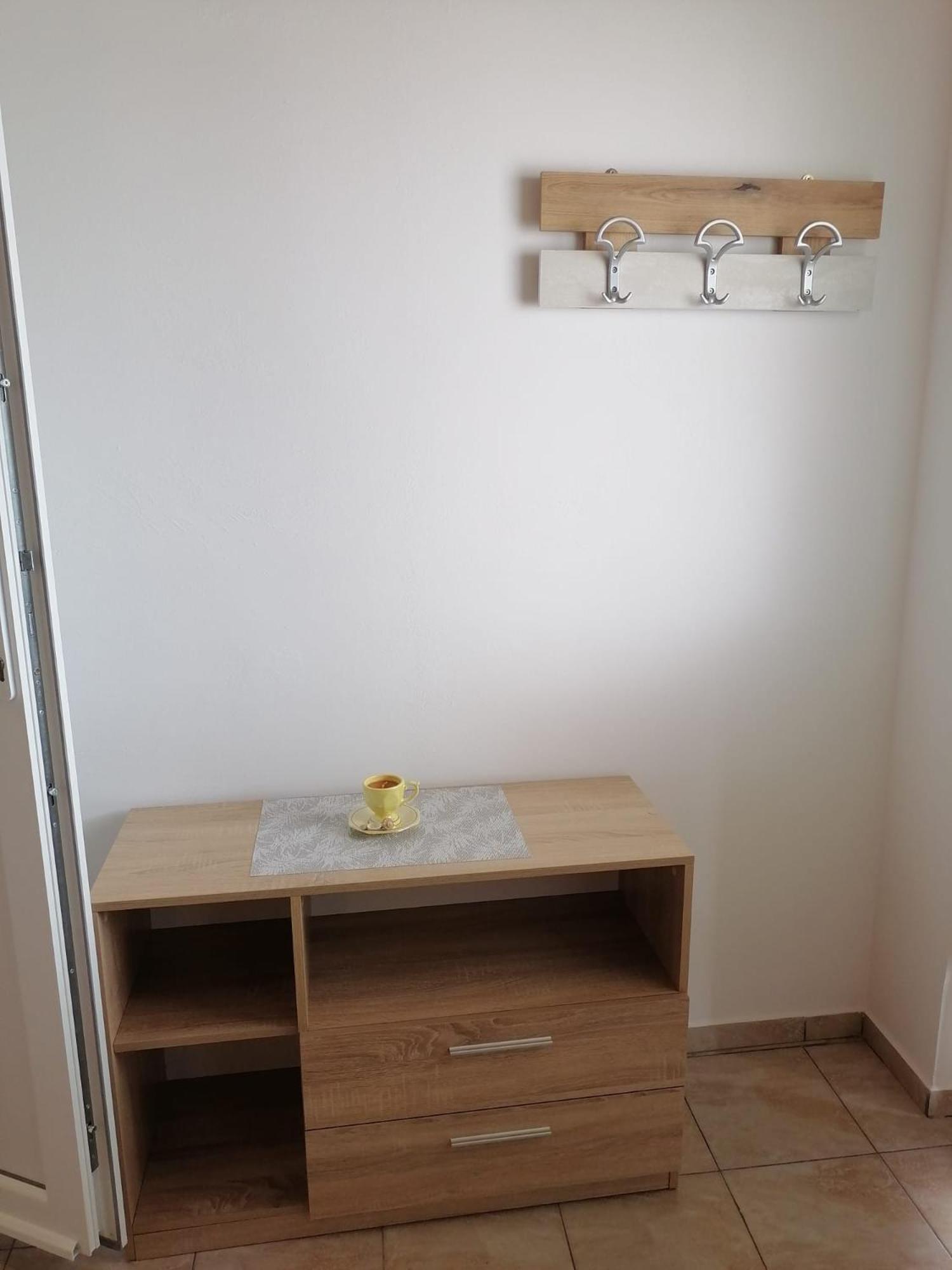 Bcm Family House Hotel Două Mai Екстериор снимка